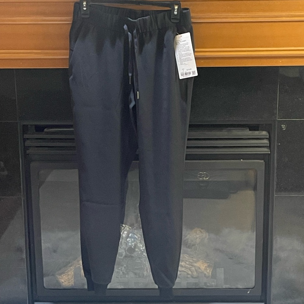 lululemon On the Fly Jogger Pants